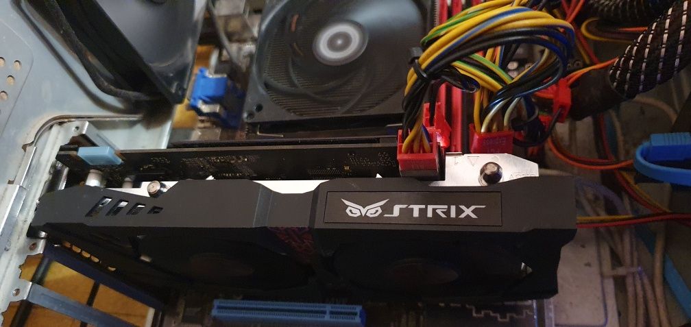 Placa video ASUS  GTX 960 STRIX DirectCU OC 2GB GDDR5 128-bit