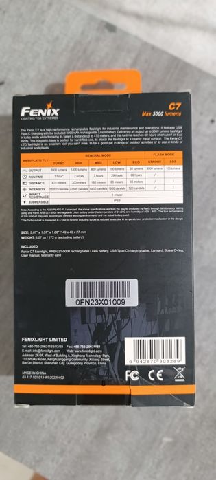 Продам фонарик Fenix C7