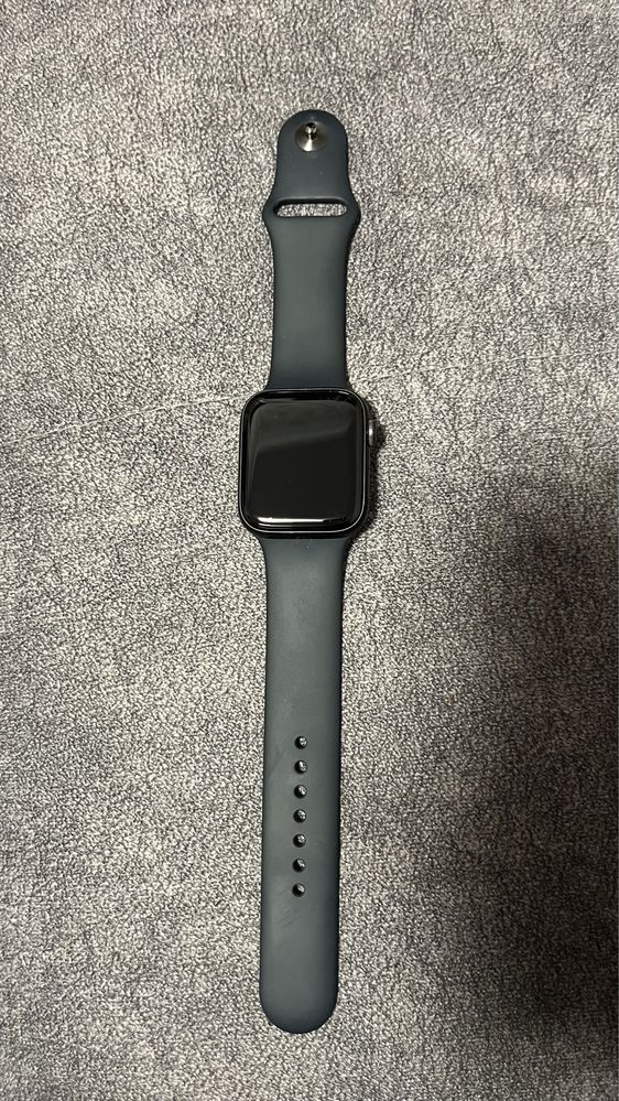 Продам часы Apple Watch SE 44мм