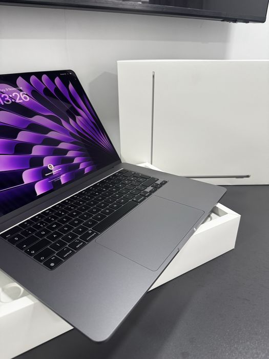 MacBook Air 15,3” M2 256GB (2023) 8GB RAM