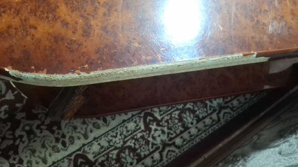 Продам журнальный стол Мини-Хонтахта (138 см)