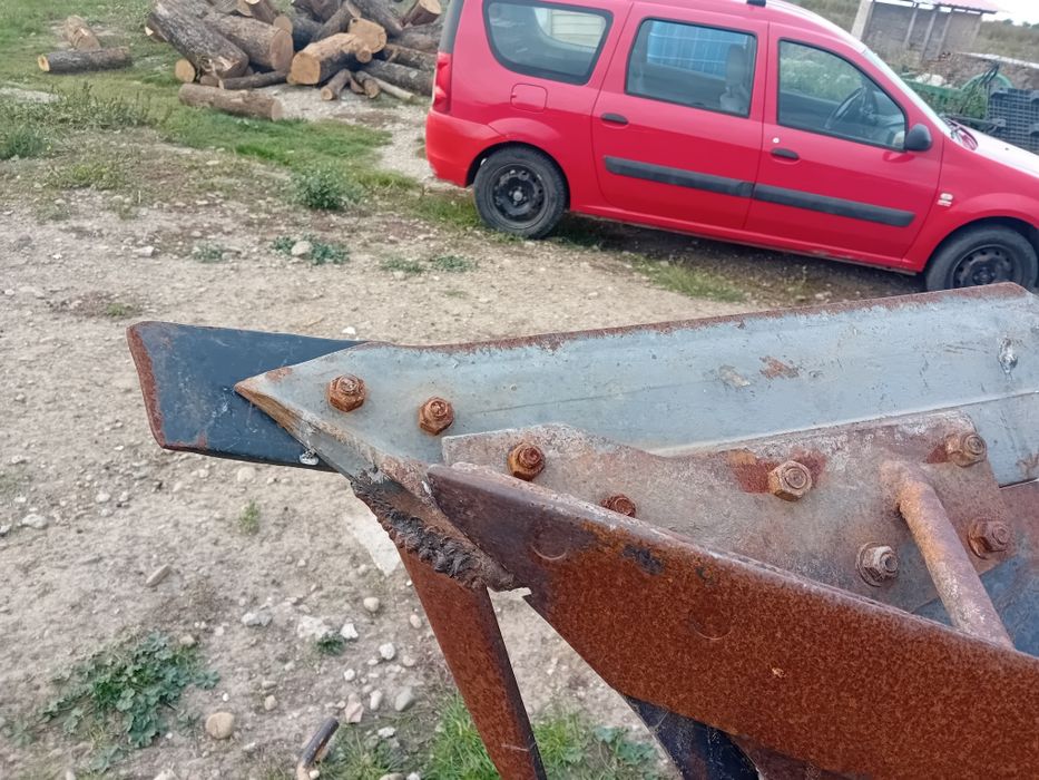 Plug huard 365 cu 3 trupite