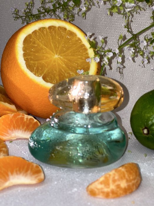 Elvie oriflame atiri