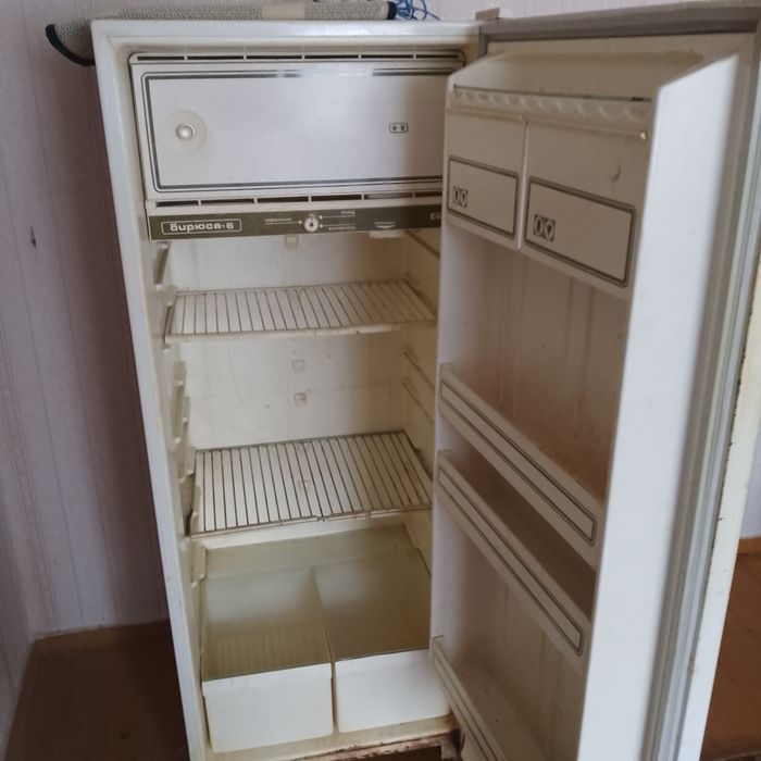 Продам холодильник