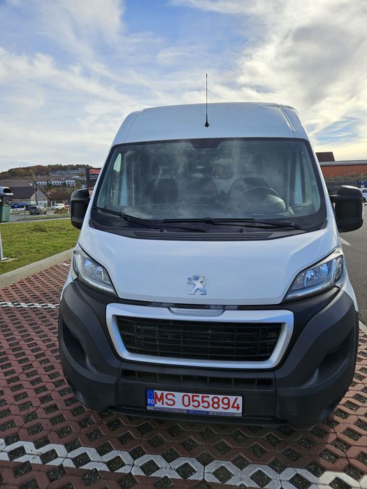 Vând Peugeot Boxer