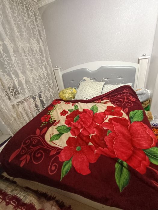 Кровать двухспальная отдам бесплатно