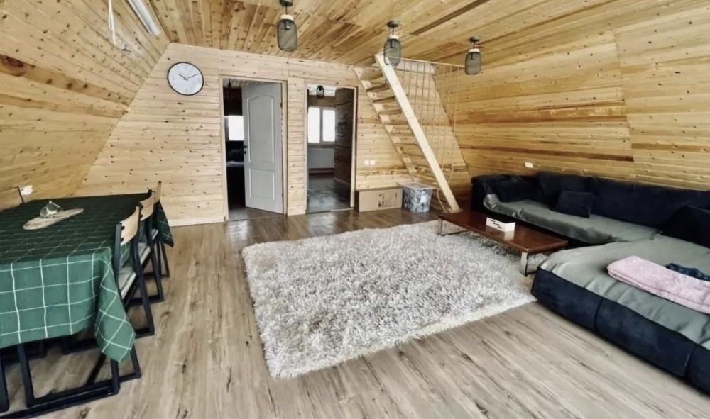 Vand cabane pe structura din lemn