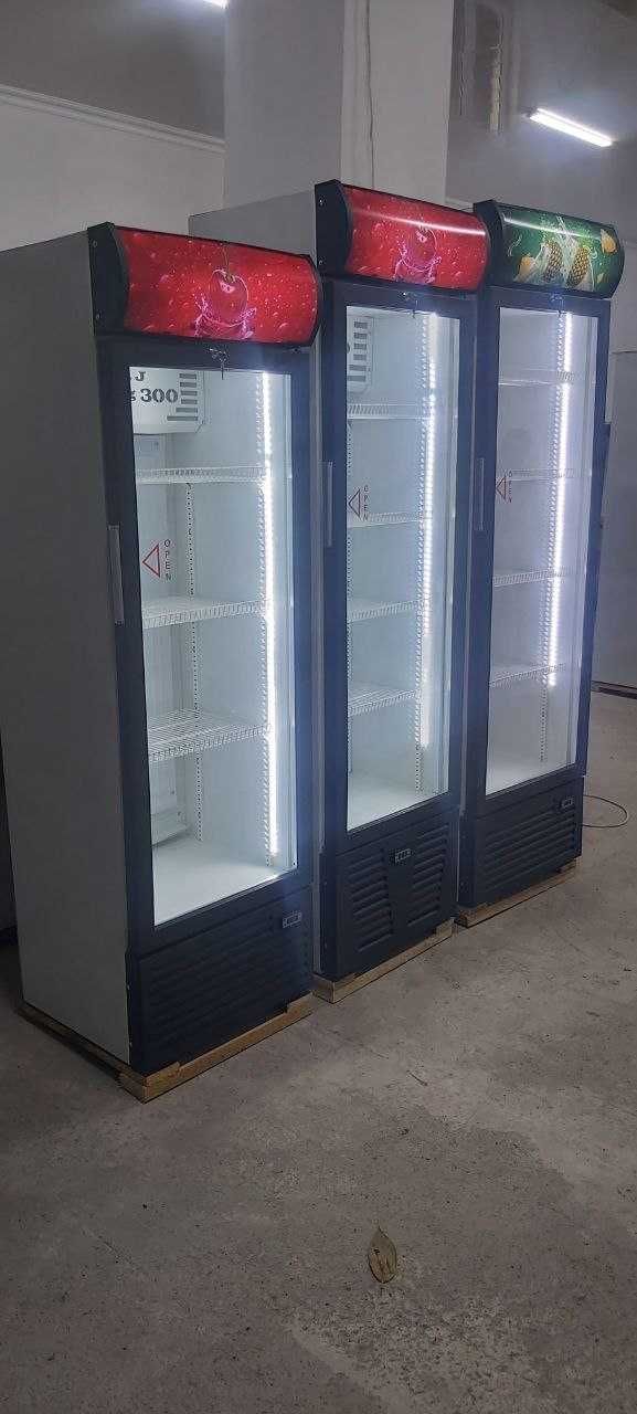 Новые DEVI витринные холодильники с воздушном охлаждением.