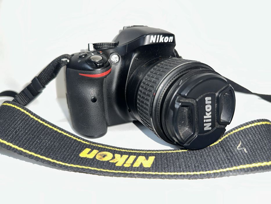 Nikon D5200 + obiectiv 18–55mm – stare impecabilă, ca nou!