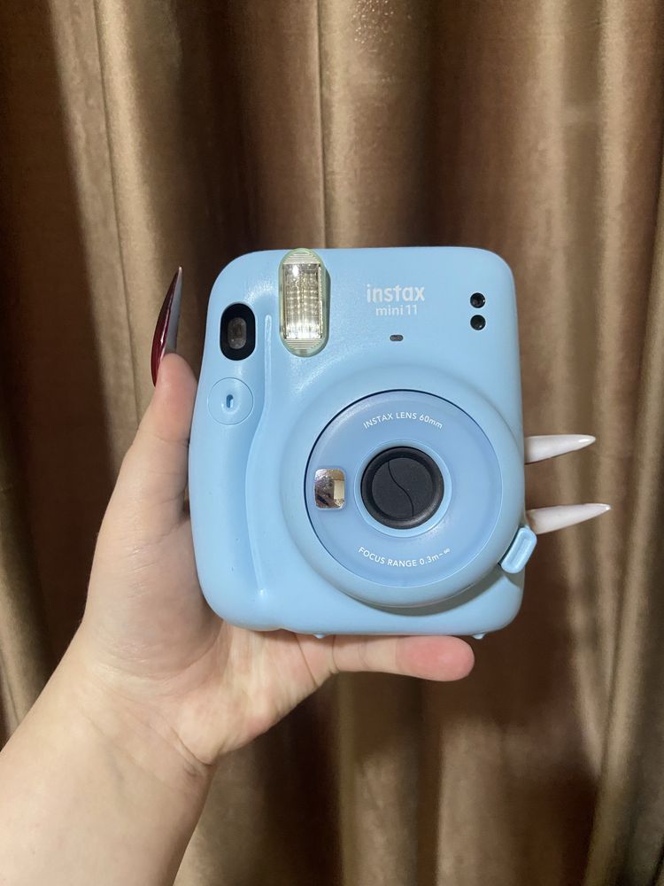 Instax mini 11.