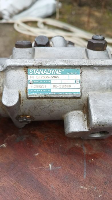 Vând pompa injecție rotativa.