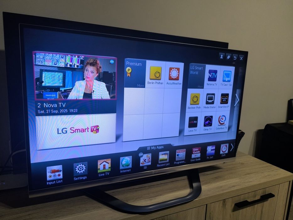 42 инчов телевизор LG