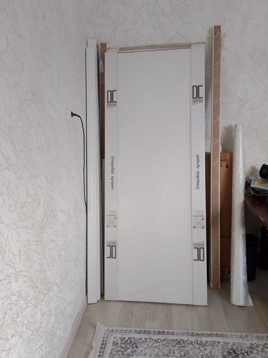 Продам межкомнатную дверь (Атырау)