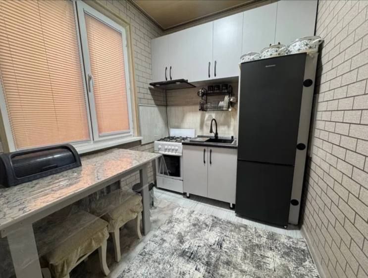 Maksim Gorke metro TTZ yaqnida kvartira Bezmakler