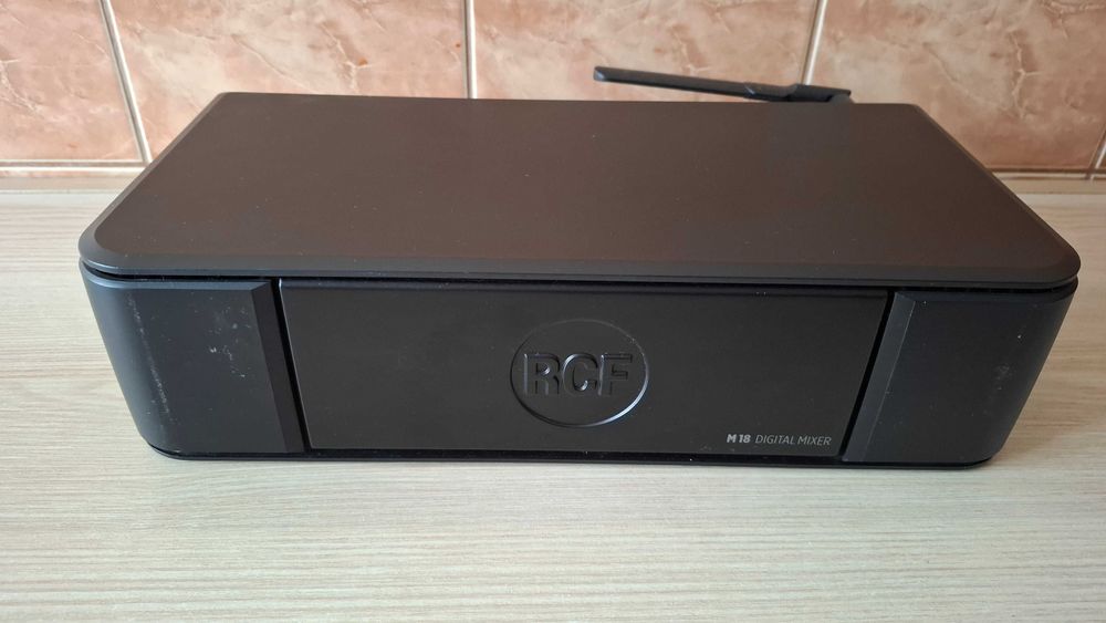 Mixer Digital RCF M18
