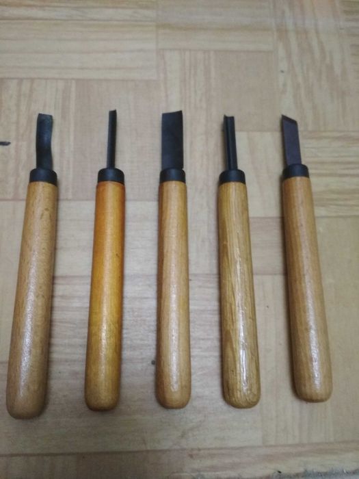 Набор для вырезывания по дереву.