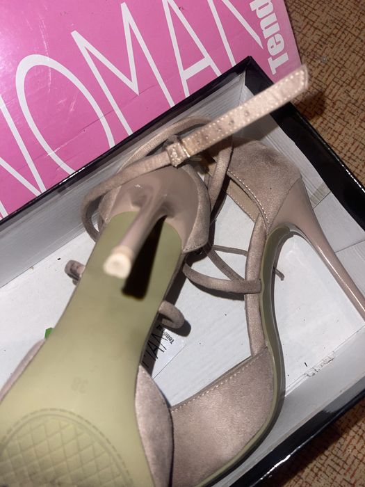 Дамски обувки на ток