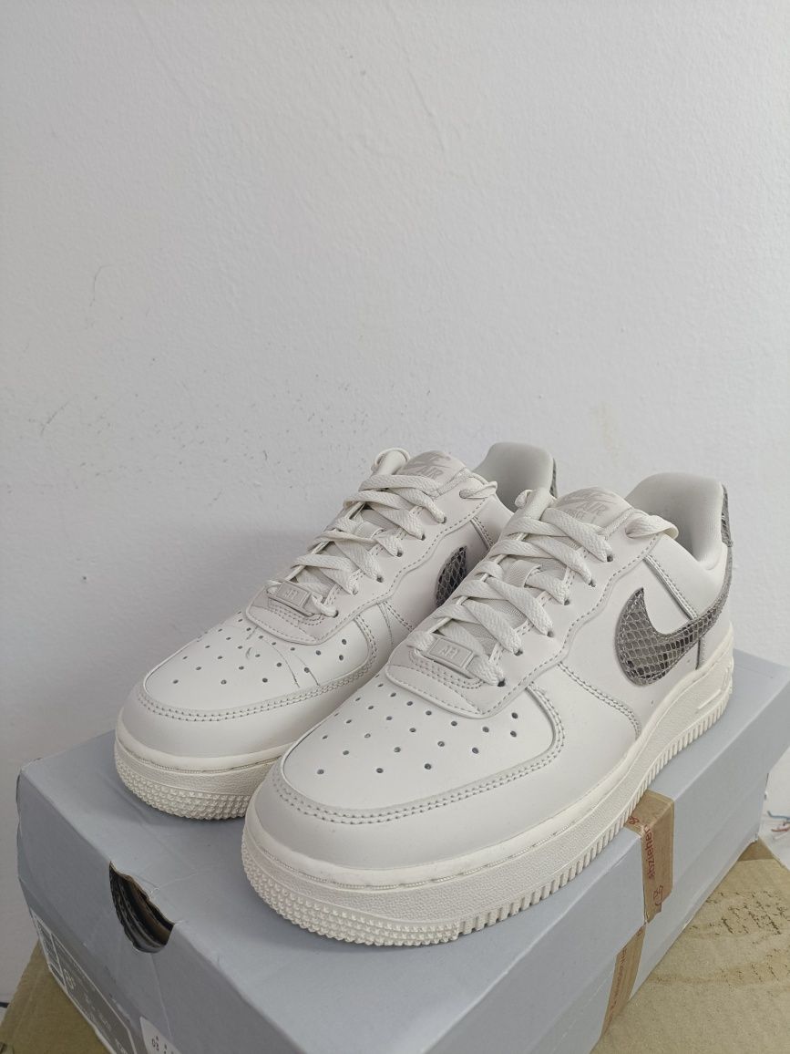 Nike Air Force 1 Low '07 номер 40