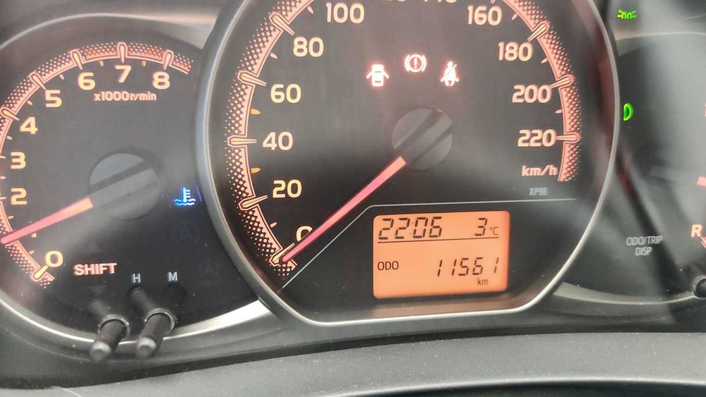 Toyota Yaris 1.33 VVT-I cu  11.561 km reali !