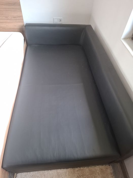 Canapea neagra living