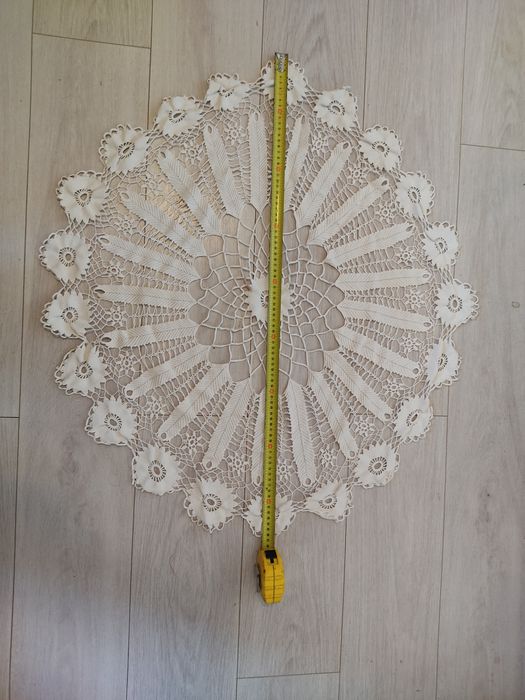 Față de masă și mileuri macrame