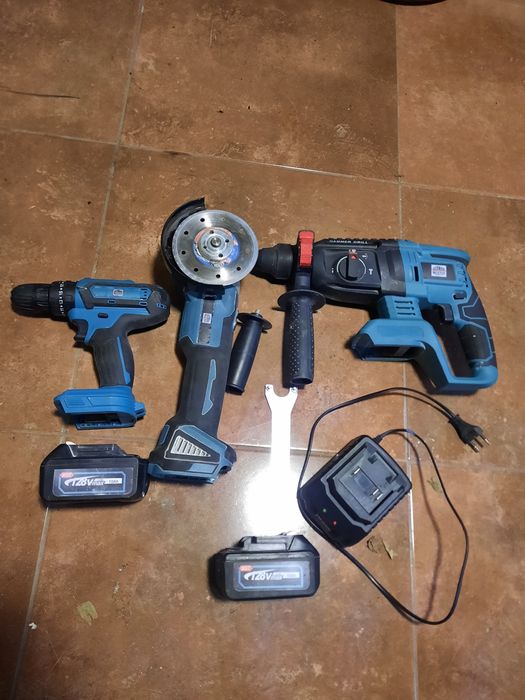 Vând la set sau la bucata