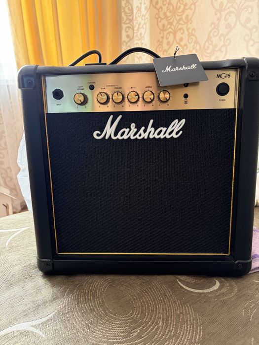 Усилитель Marshall MG15G-E gold