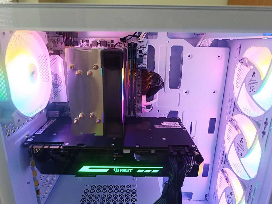 Геймърски компютър, Ryzen 4650G, Gtx 1070Ti, 32gb Ram, 960Gb SSD, 700W
