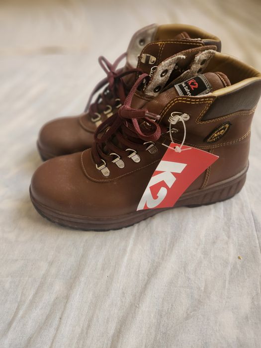 Мужской обувь для работы.