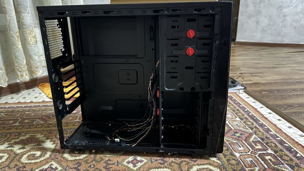Корпус GIGABYTE IF 233 , Midi-Tower, Без БП (GZ-ZIF238R)