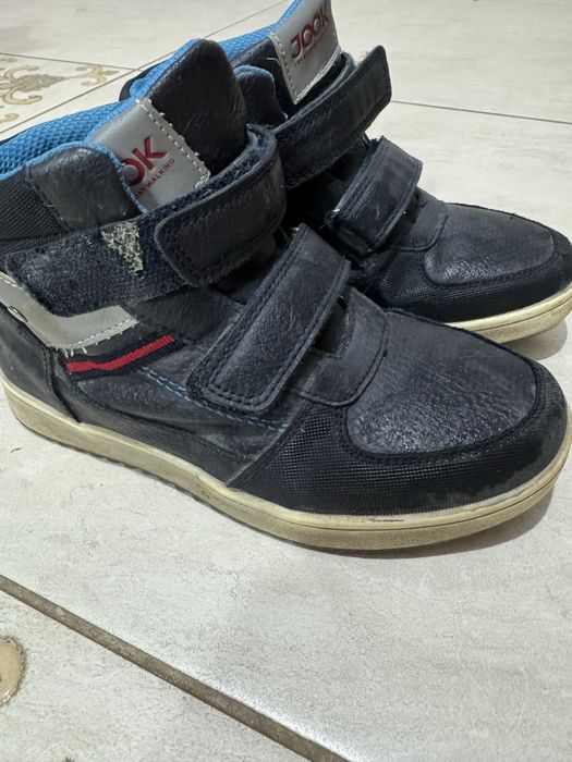 Отдам обувь бесплатно