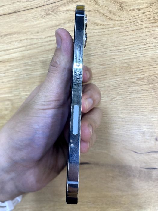 Продам iPhone 12Pro Max 256