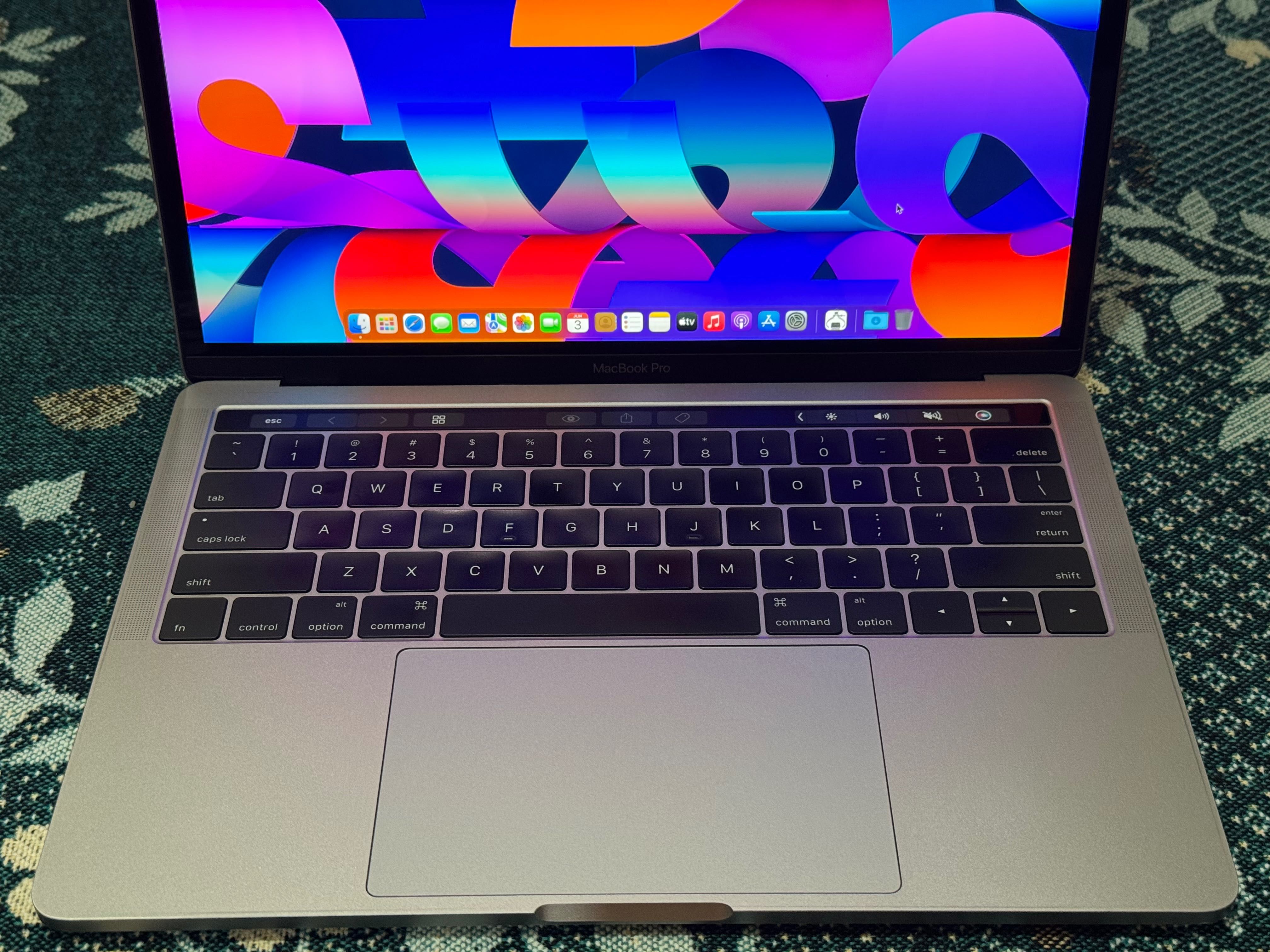Apple MacBook Pro 2016 Touch Bar Touch ID