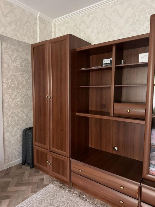 Бесплатно Гарнитур для гостиной