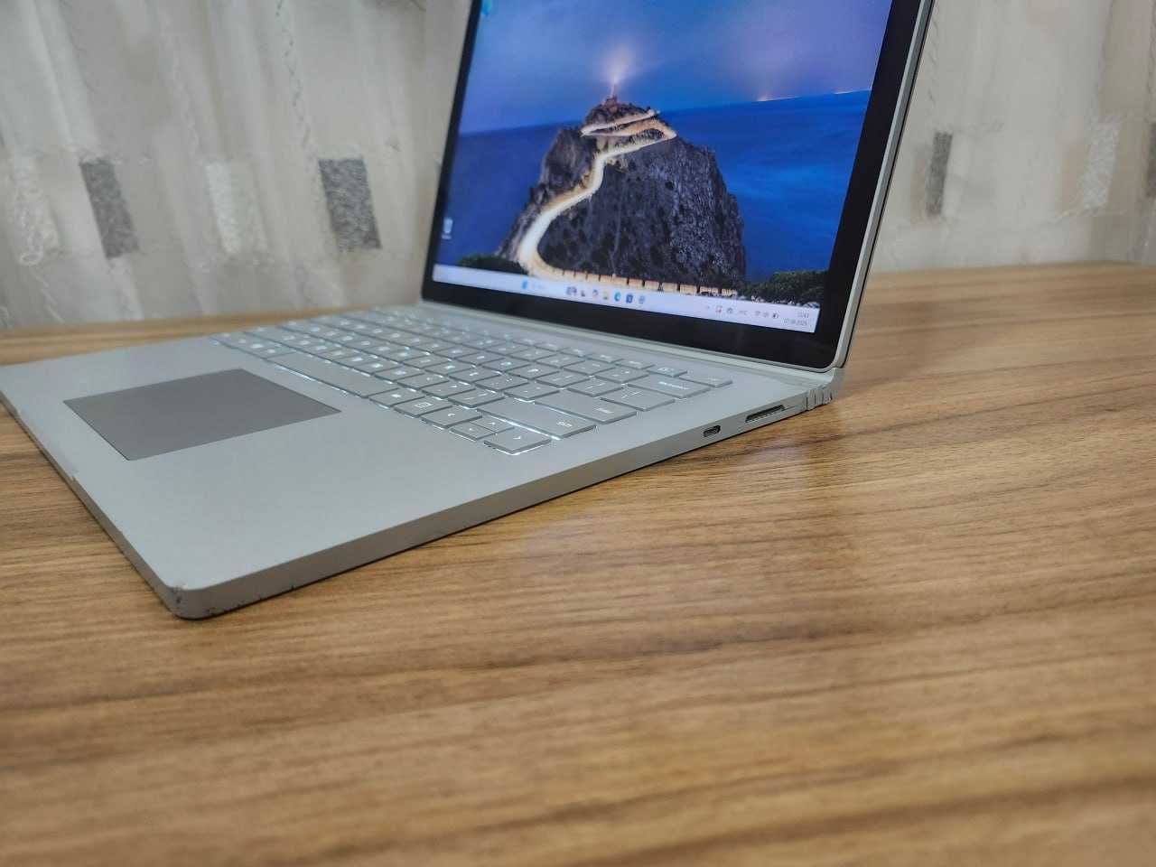 Microsoft Surface Book 3