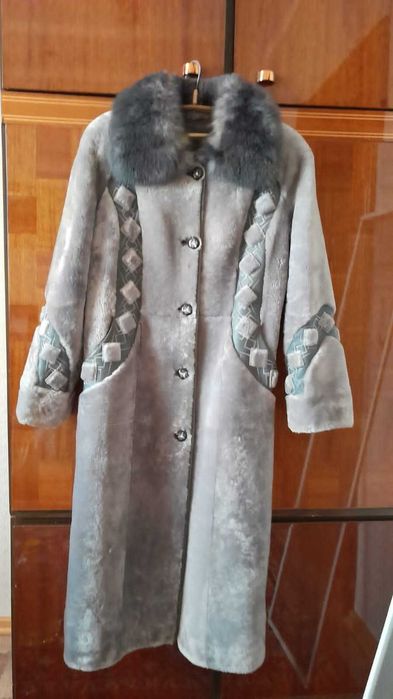 Продам шубу из мутона