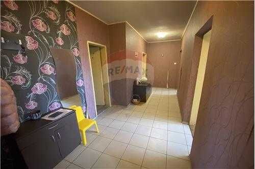 Продава се Тристаен апартамент в Разград, Орел - 102 кв.м за 830 €/кв.м - Снимка #9