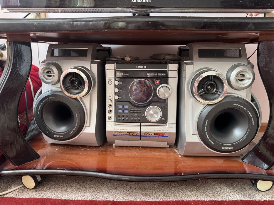 Продам музыкальный центр