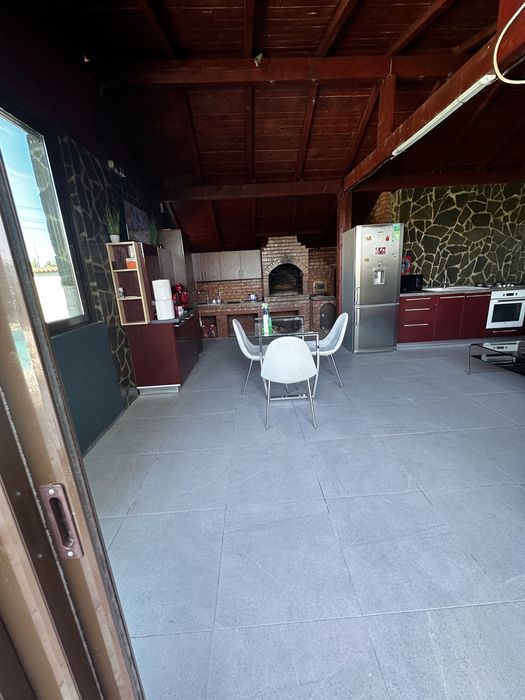 Vila cu piscina si ciubar de inchiriat in regim hotelier