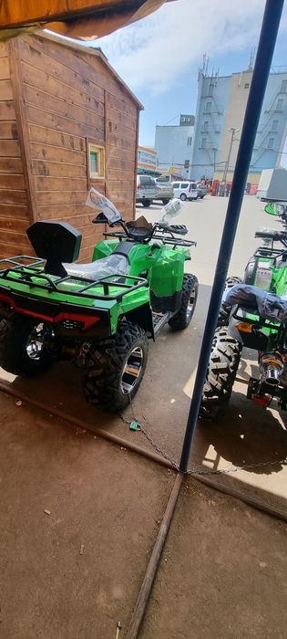 Продам квадроциклы 300 кубов новый