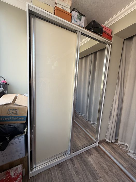 Продаётся шкаф 1.5*2.10 метр