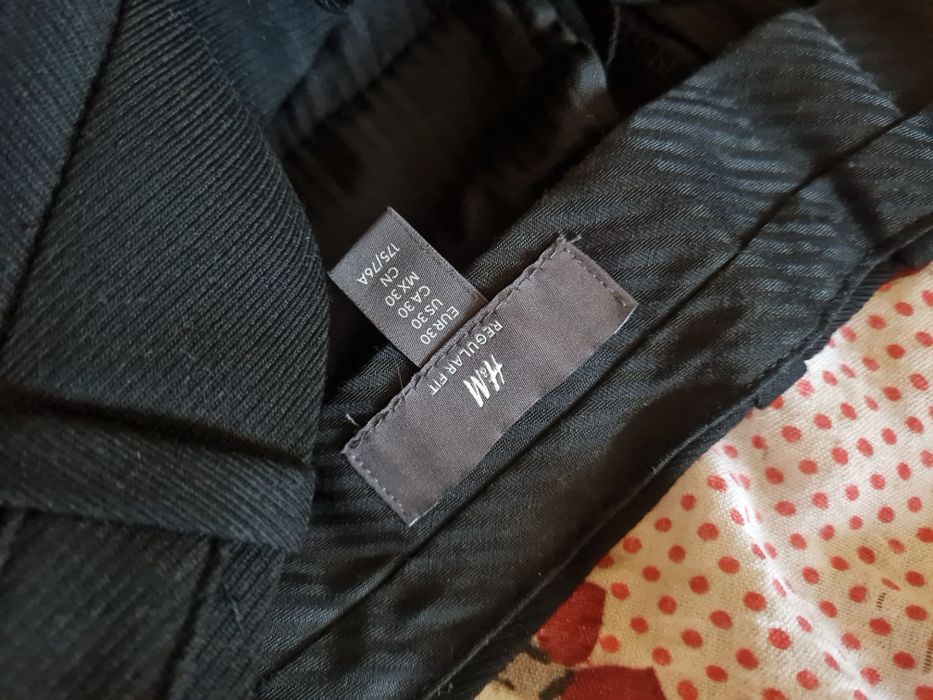 Pantaloni barbati noi