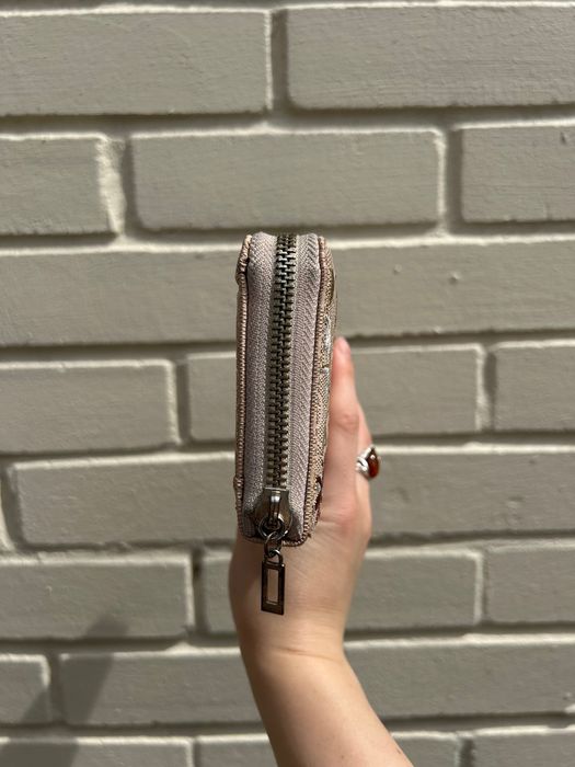 Оригинално портмоне Guess