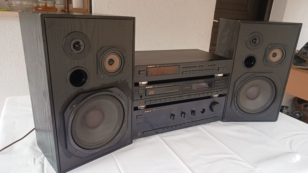 Linie Audio Uher cu boxe