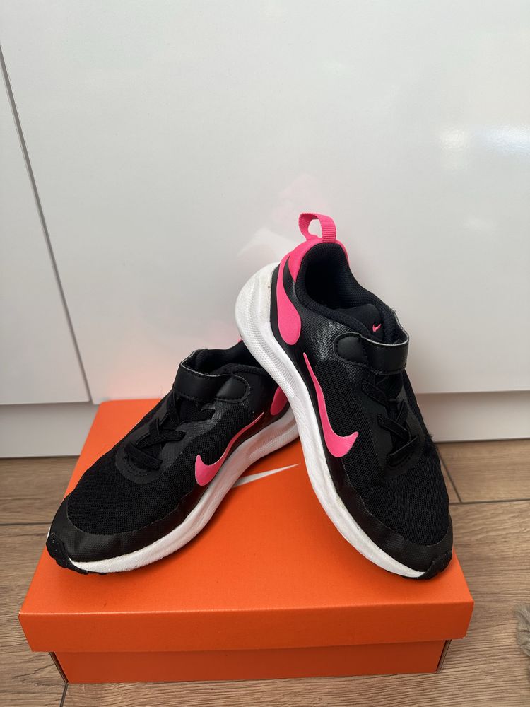 Маратонки за момиче Nike, Adidas, Champion