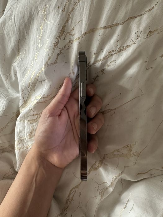 Iphone 12 Pro -128GB -stare foarte buna usor negociabil