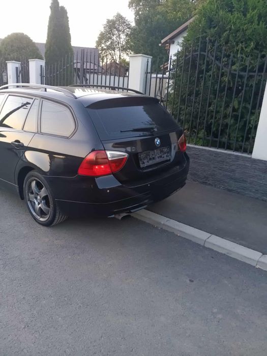 Vând BMW e91 320d N47