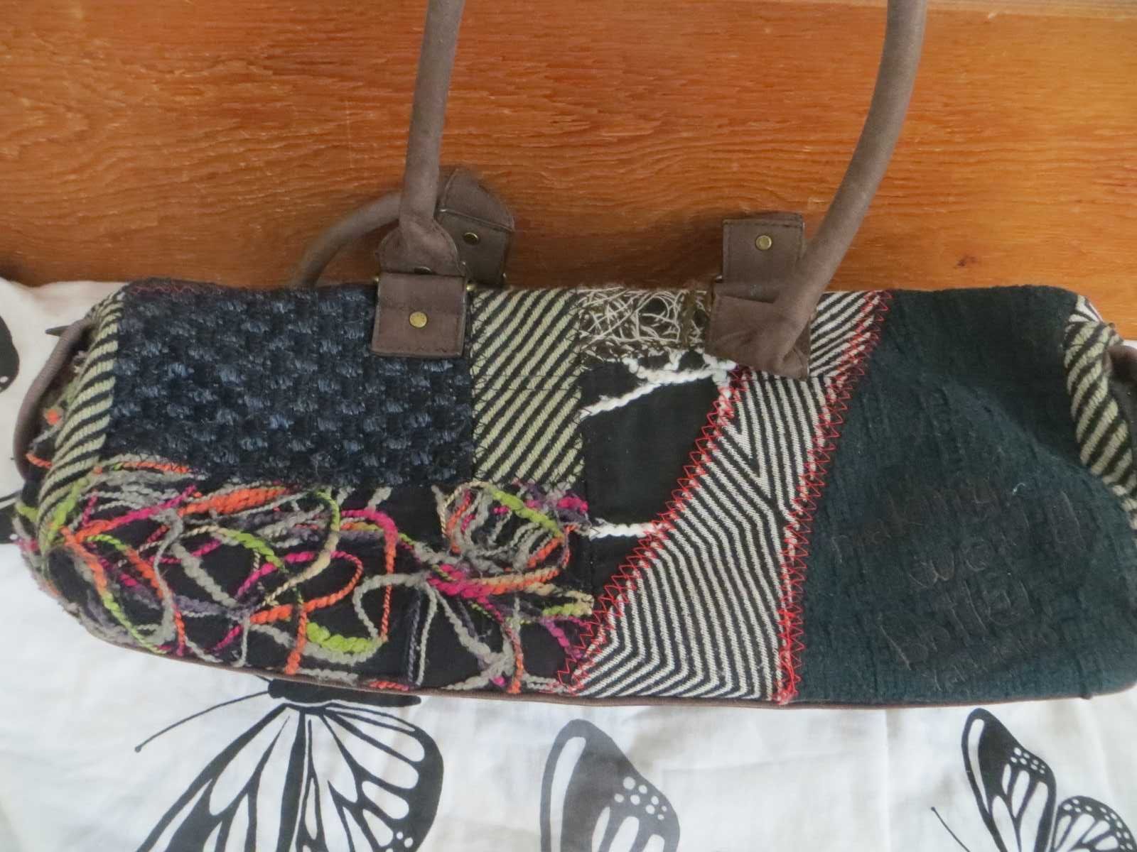 Дамски чанти  Kipling, Desigual