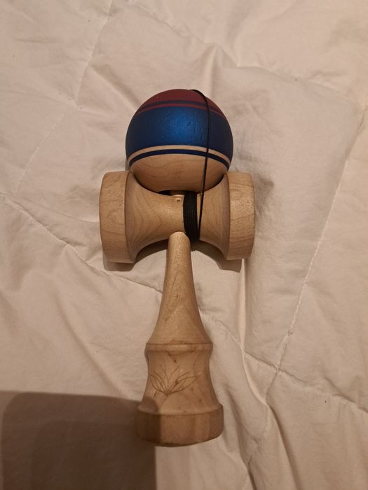 Kendama lotus și su lab