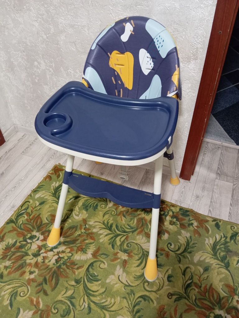 Столик для кормления.